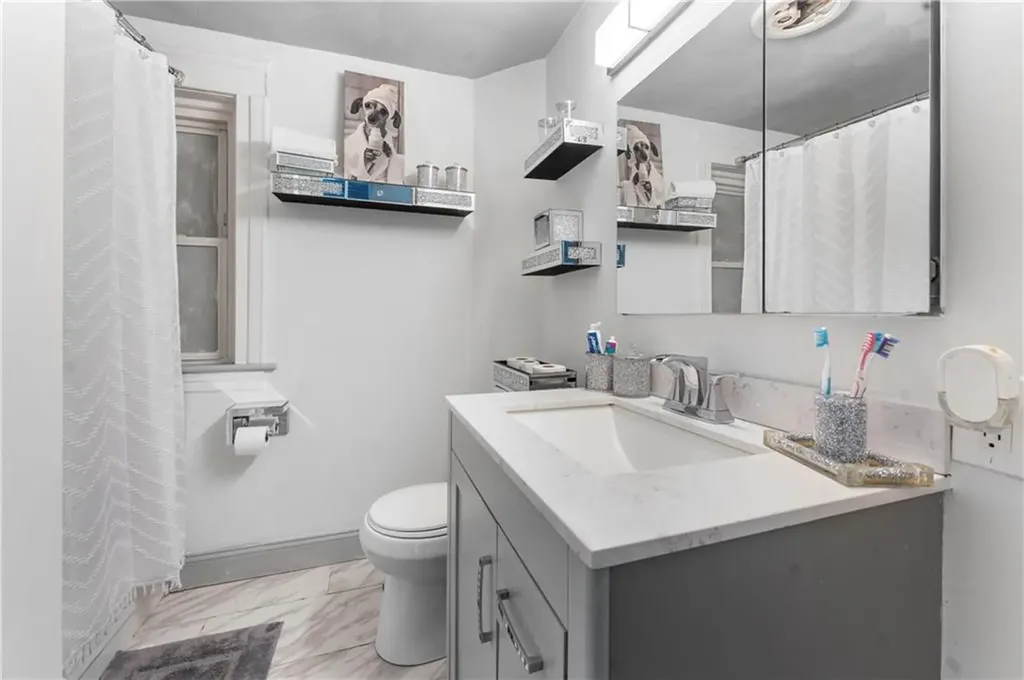 384 Juniper Street East Providence RI 02914