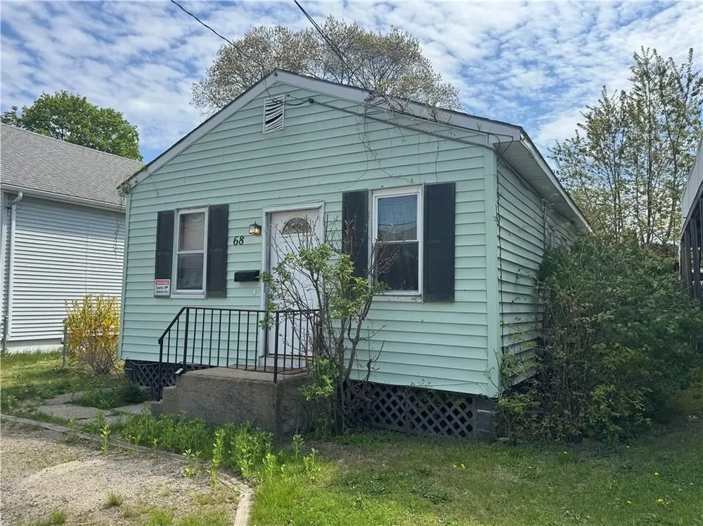 68 Uncas Street Warwick RI 02889
