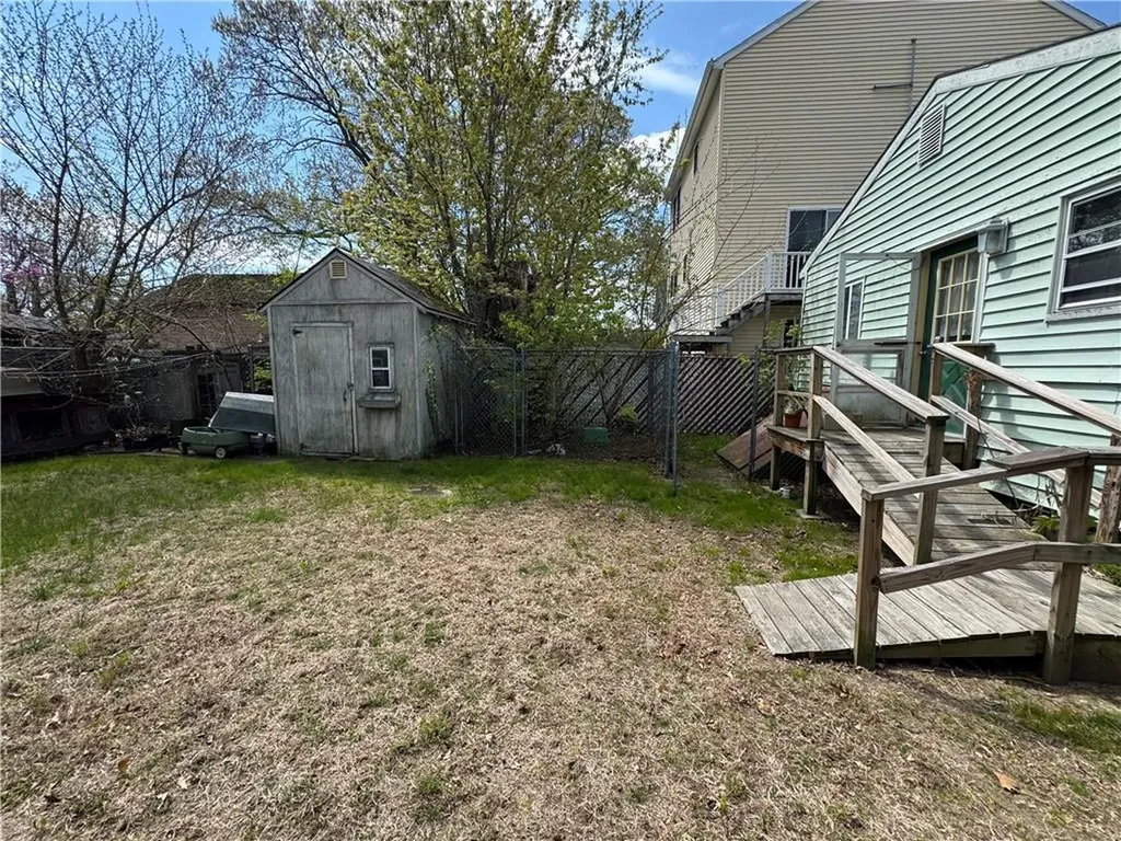 68 Uncas Street Warwick RI 02889