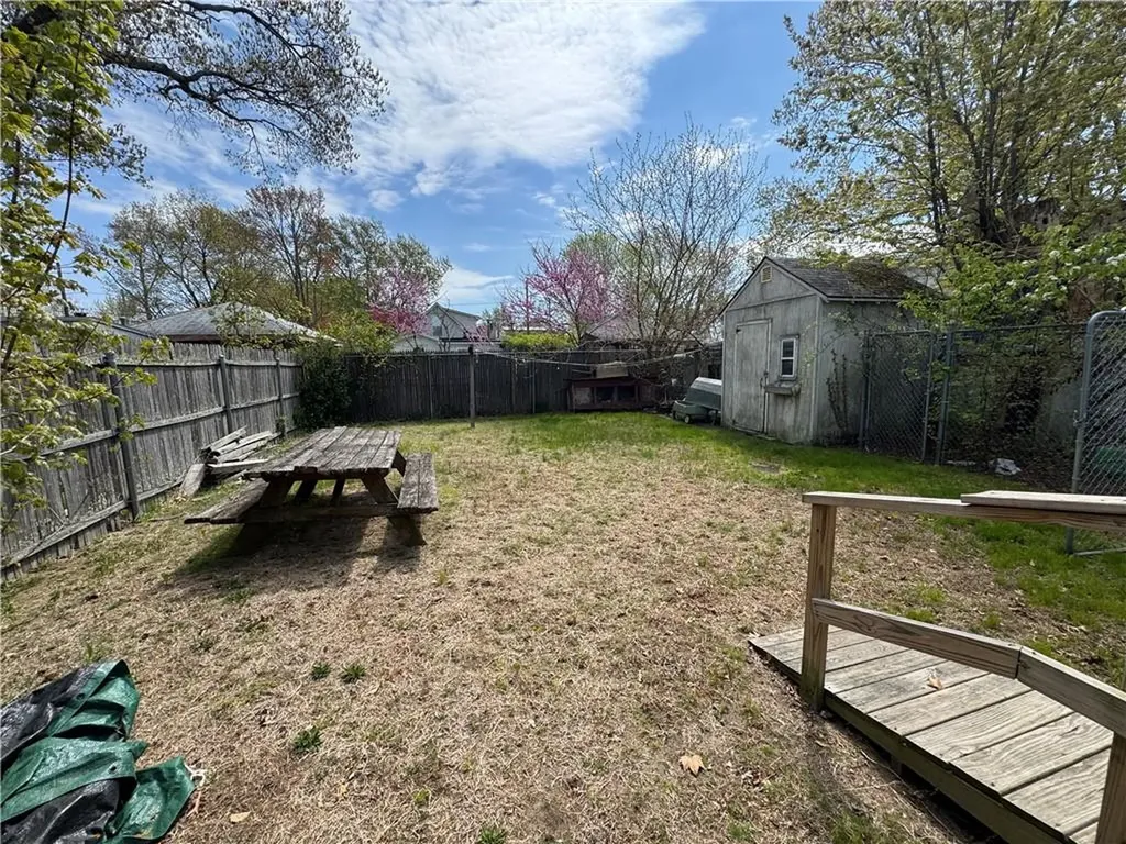 68 Uncas Street Warwick RI 02889