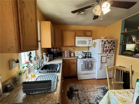 68 Uncas Street Warwick RI 02889