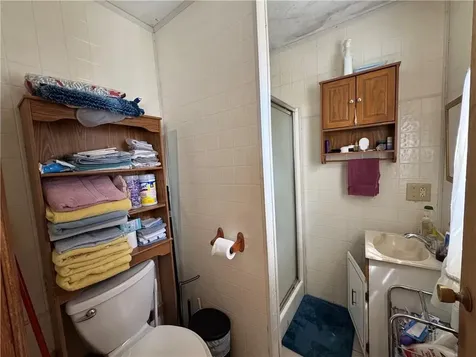 68 Uncas Street Warwick RI 02889