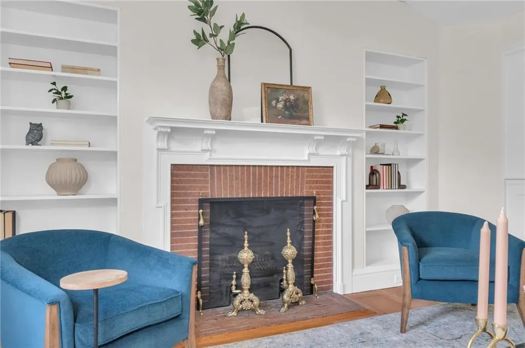 289 Wayland Avenue Providence RI 02906