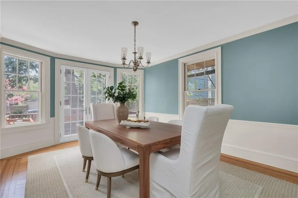 289 Wayland Avenue Providence RI 02906