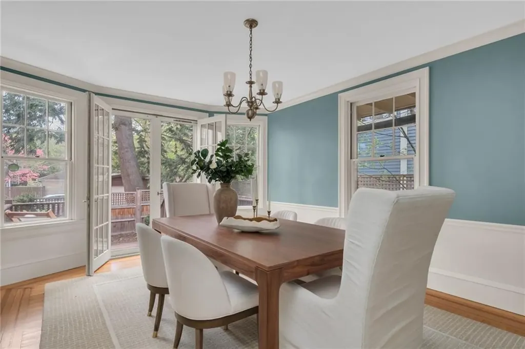 289 Wayland Avenue Providence RI 02906