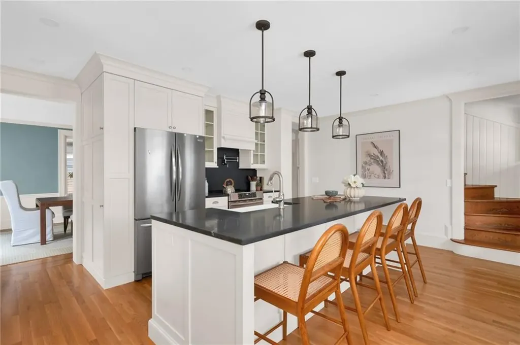 289 Wayland Avenue Providence RI 02906