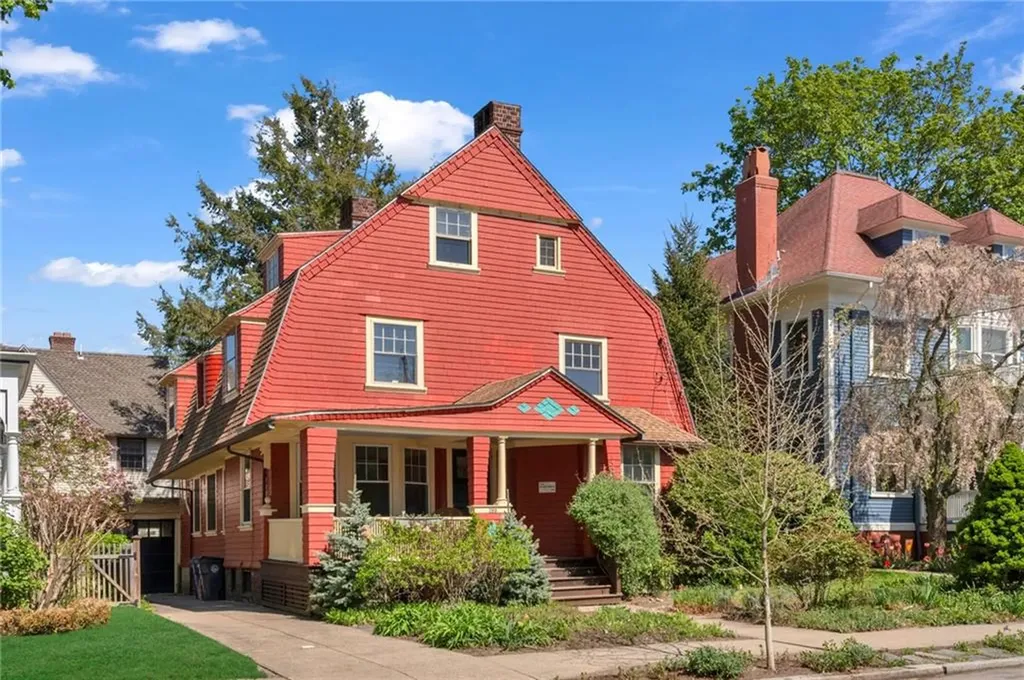 289 Wayland Avenue Providence RI 02906