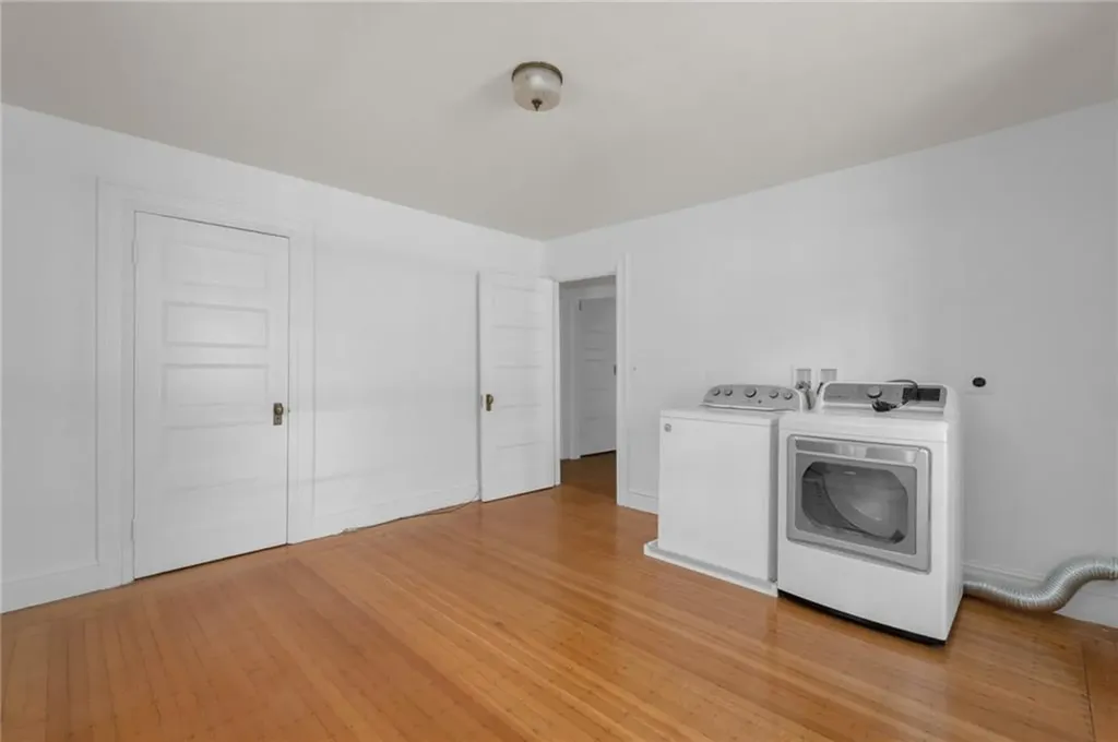 289 Wayland Avenue Providence RI 02906