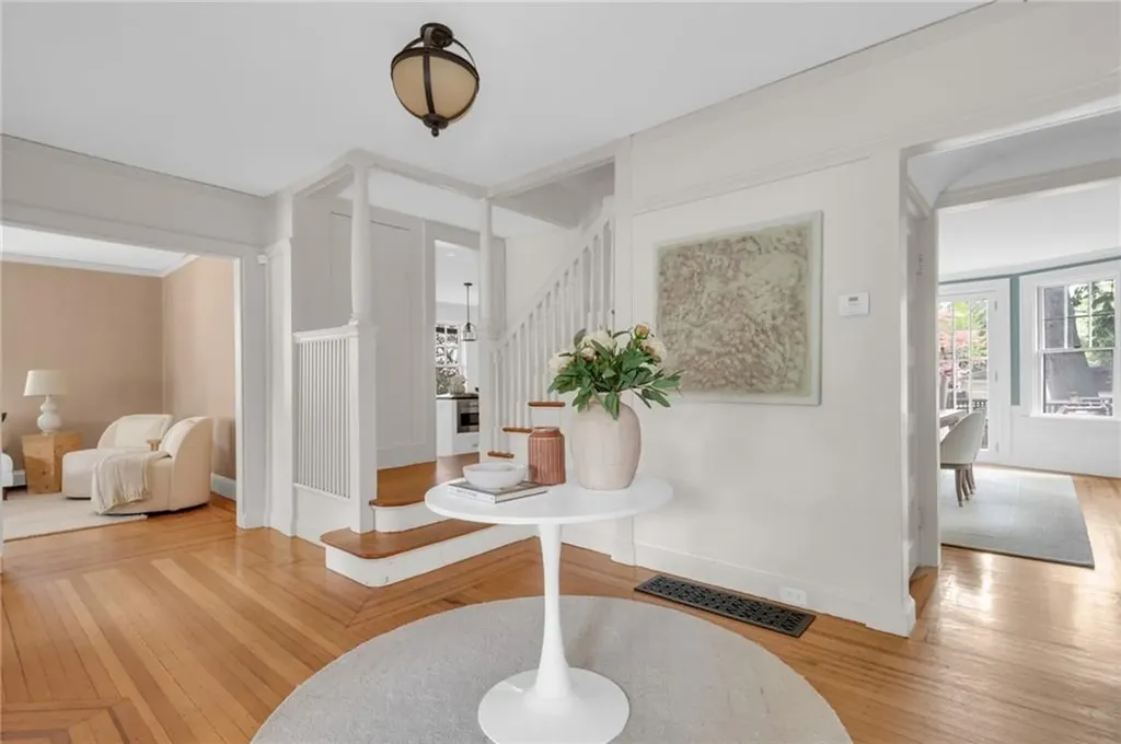 289 Wayland Avenue Providence RI 02906