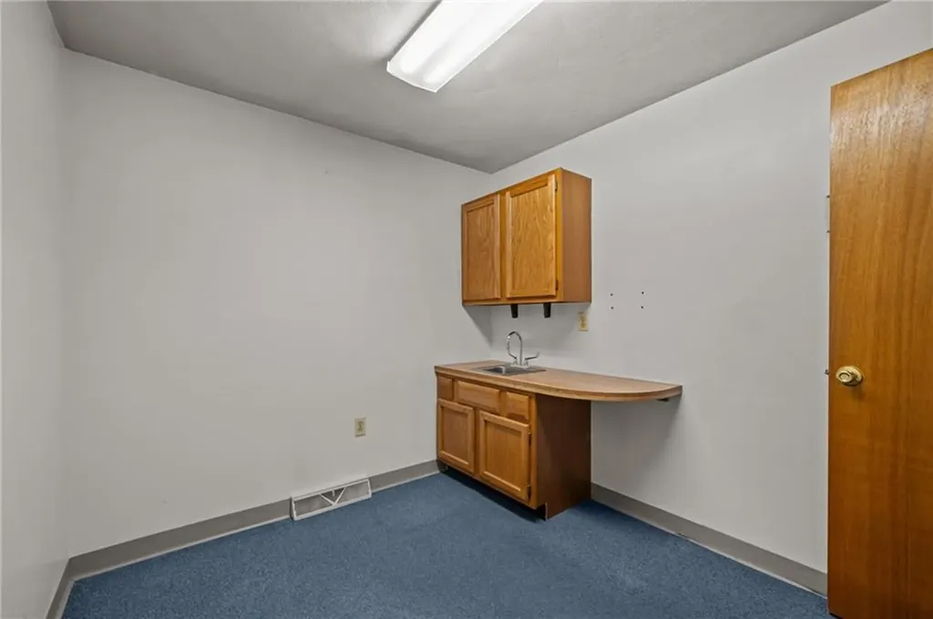 444 West Shore Road Warwick RI 02889
