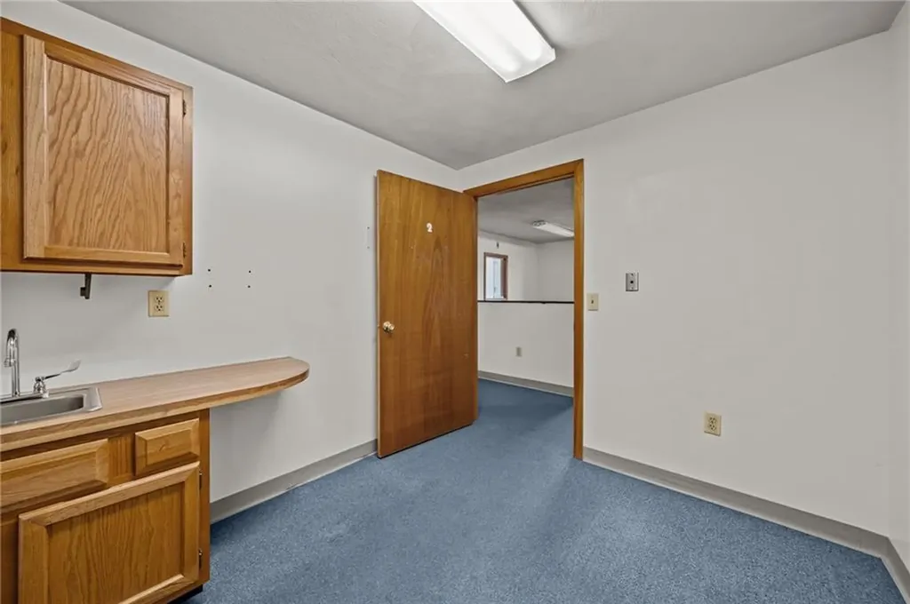 444 West Shore Road Warwick RI 02889