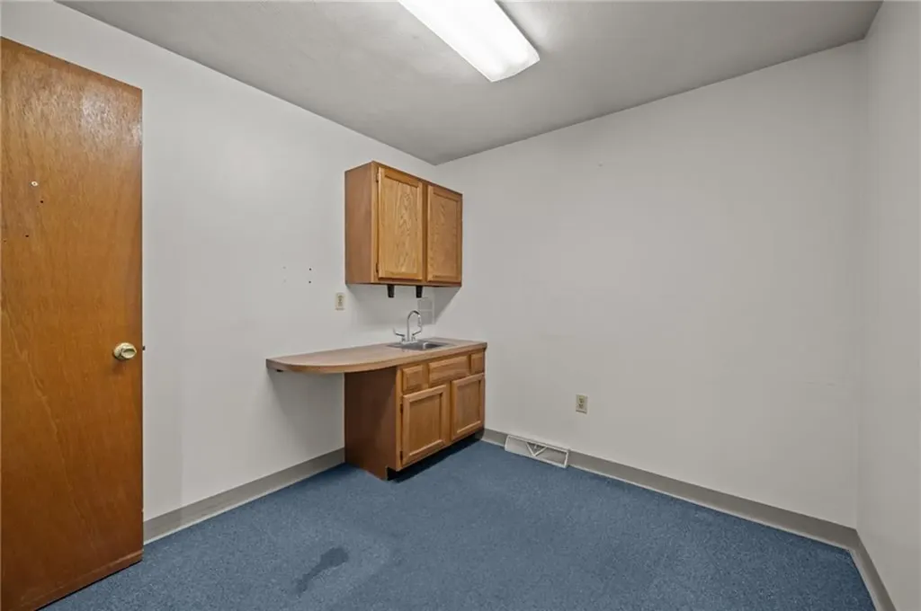 444 West Shore Road Warwick RI 02889