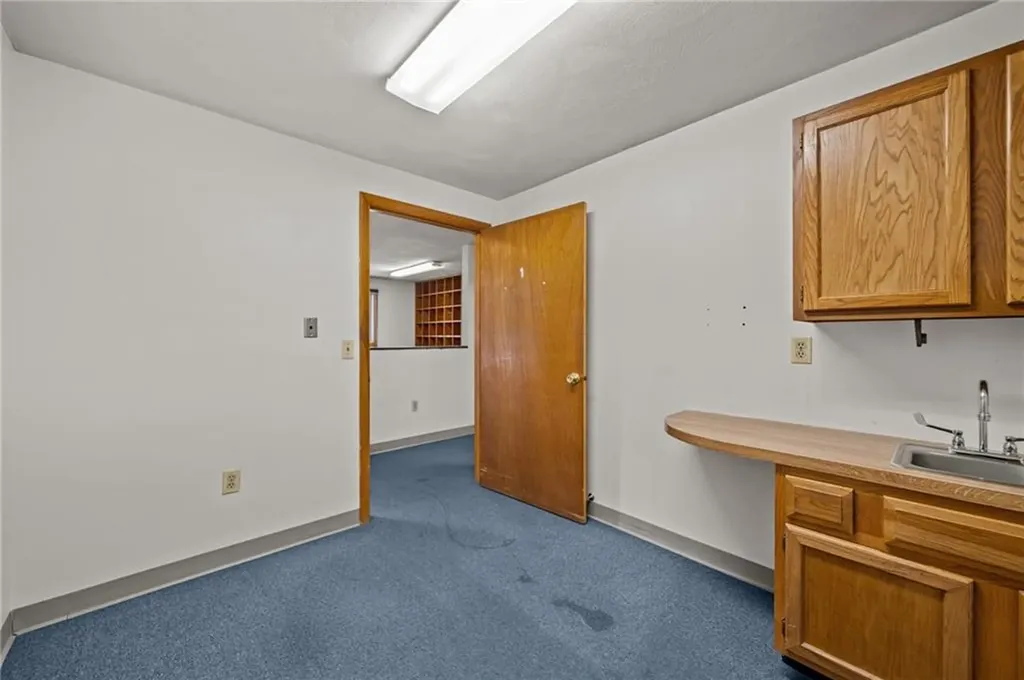 444 West Shore Road Warwick RI 02889