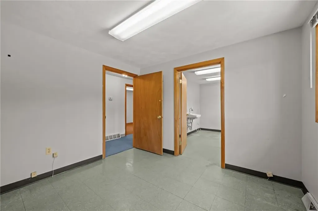 444 West Shore Road Warwick RI 02889