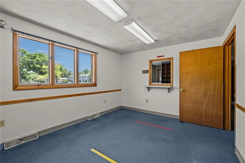 444 West Shore Road Warwick RI 02889