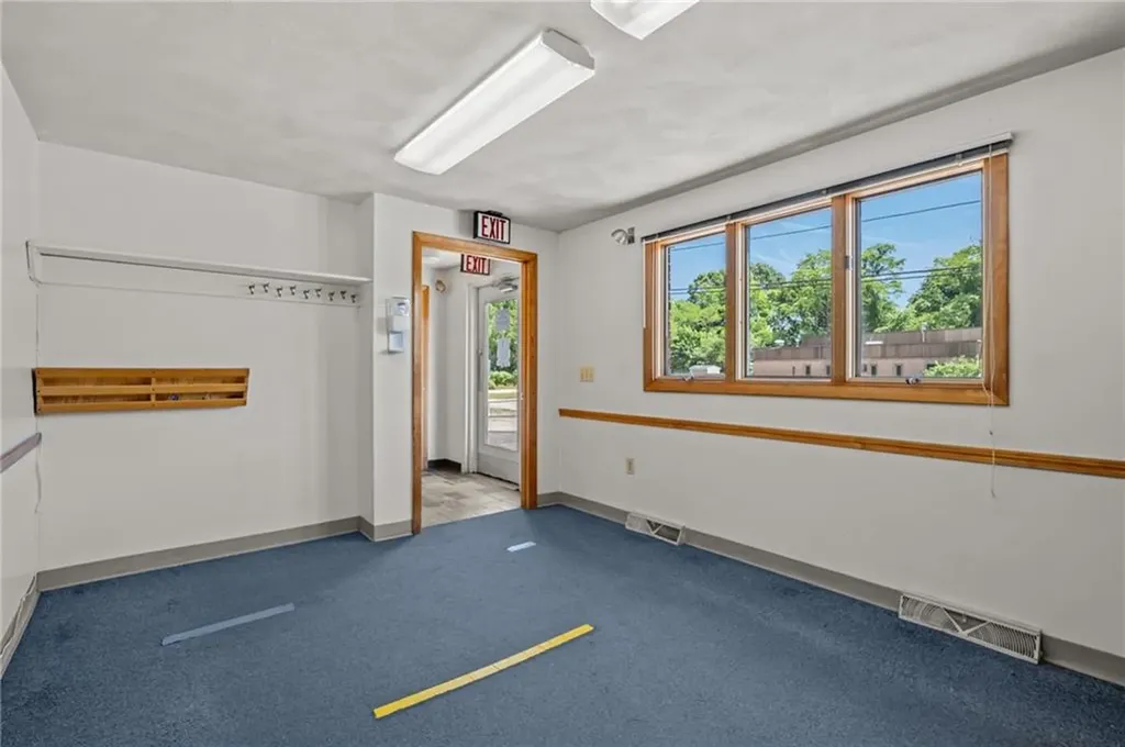 444 West Shore Road Warwick RI 02889