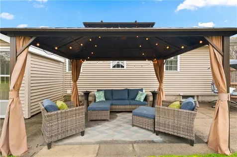 11 Crowell Street Cumberland RI 02864