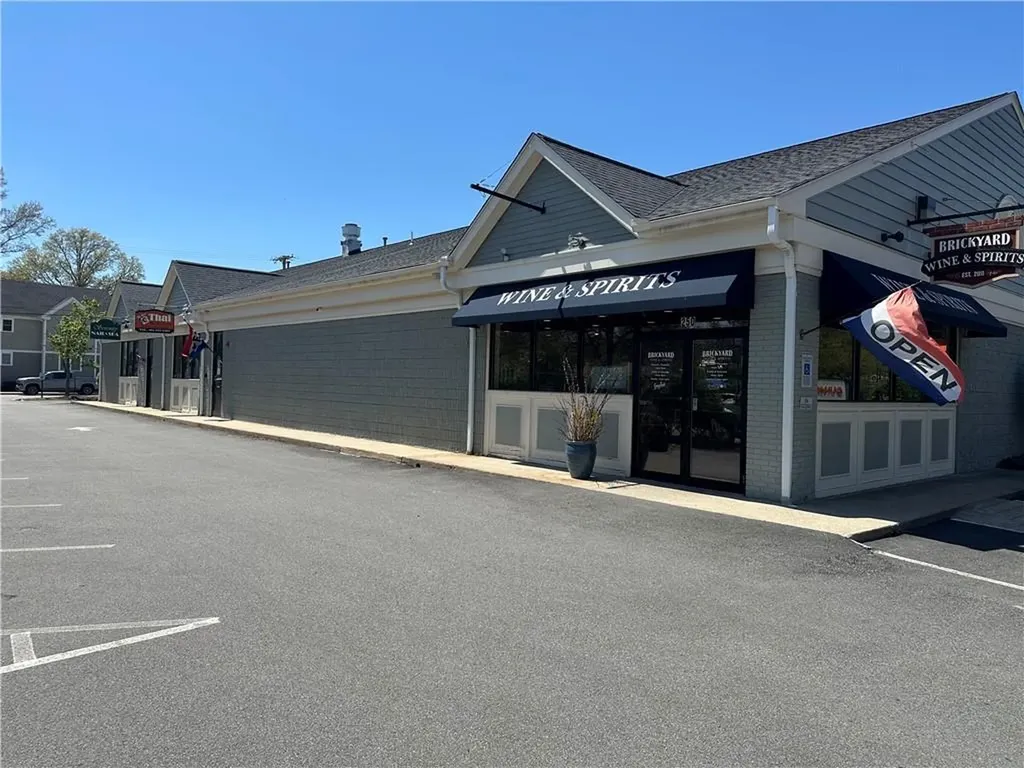 250 County Road Barrington RI 02806