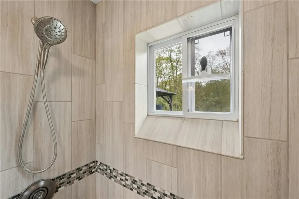 20 Oak Hill Drive Exeter RI 02822