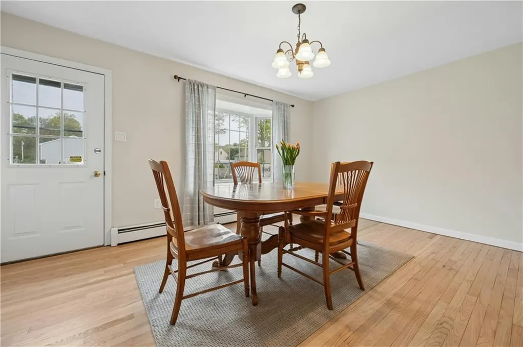 20 Oak Hill Drive Exeter RI 02822