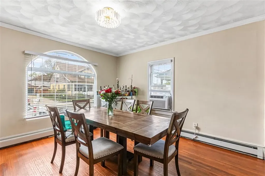 18 Hanover Avenue Pawtucket RI 02861