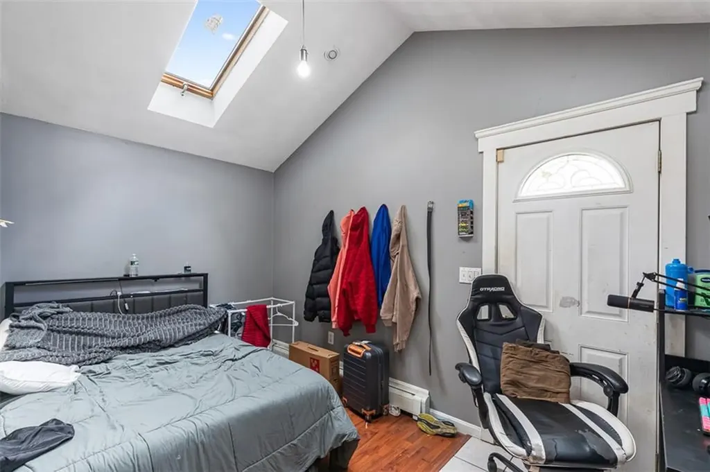 18 Hanover Avenue Pawtucket RI 02861