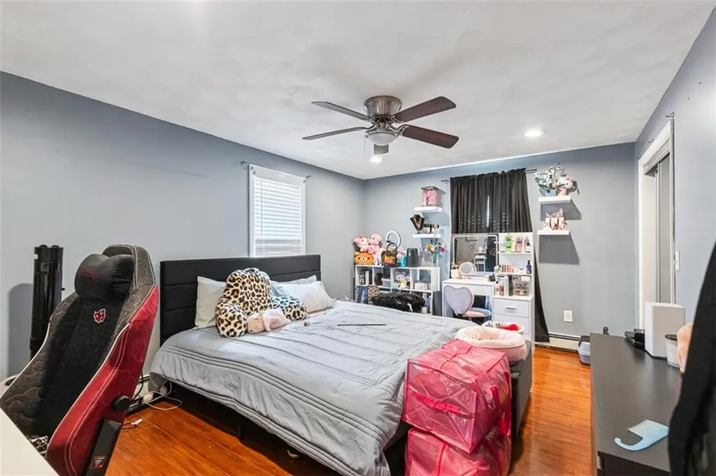 18 Hanover Avenue Pawtucket RI 02861