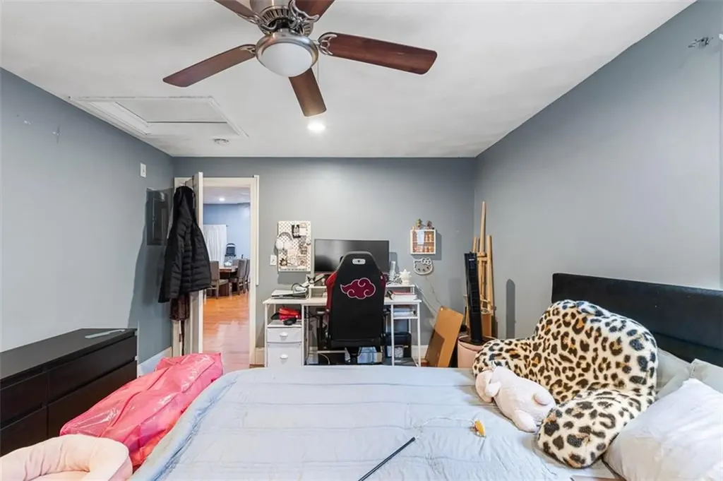 18 Hanover Avenue Pawtucket RI 02861