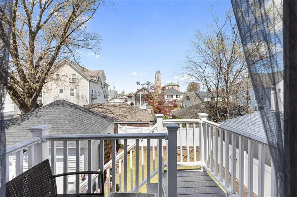 18 Hanover Avenue Pawtucket RI 02861