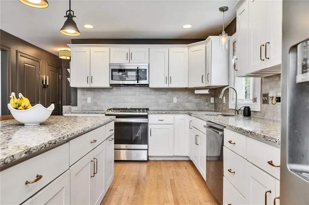 63 Clearview Drive Richmond RI 02892