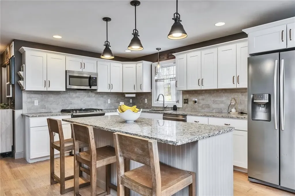63 Clearview Drive Richmond RI 02892