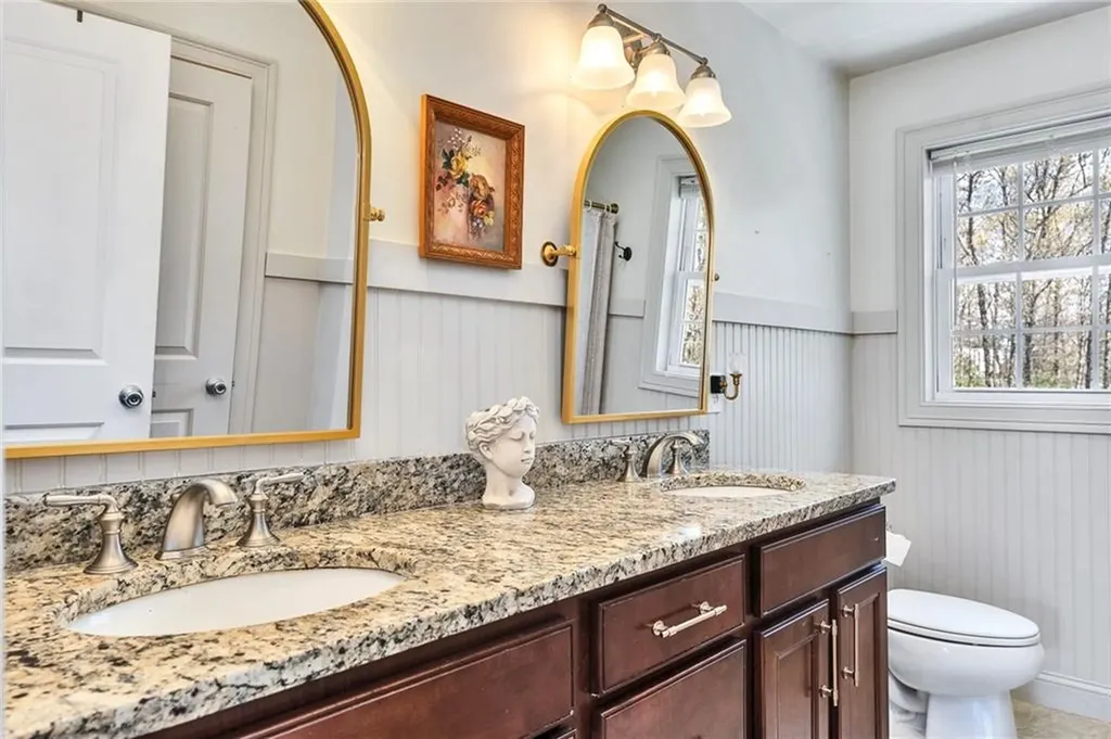 63 Clearview Drive Richmond RI 02892