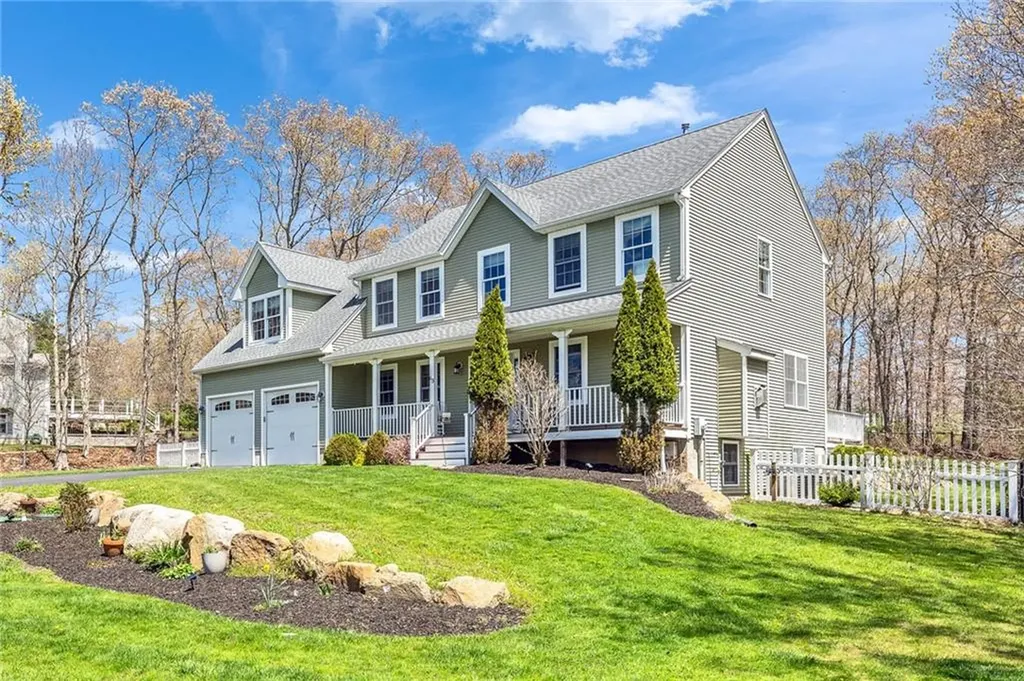 63 Clearview Drive Richmond RI 02892