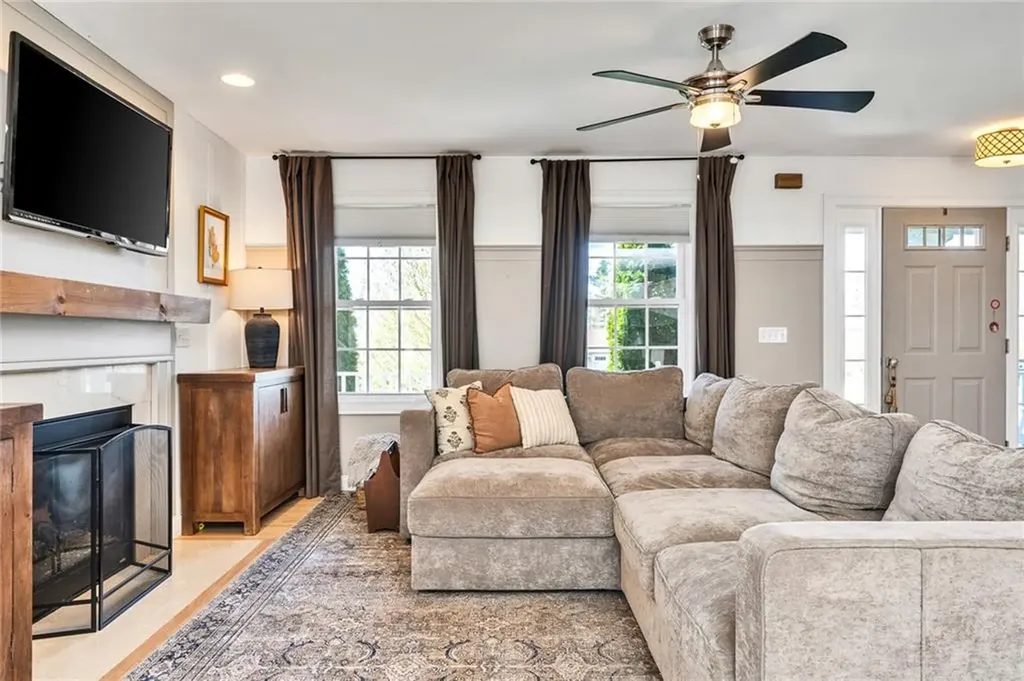 63 Clearview Drive Richmond RI 02892