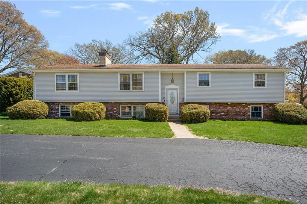 44 Quaker Drive West Warwick RI 02893