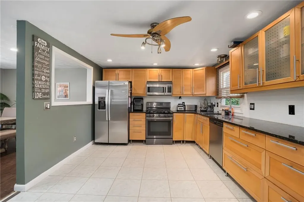 44 Quaker Drive West Warwick RI 02893