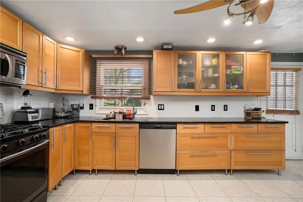 44 Quaker Drive West Warwick RI 02893