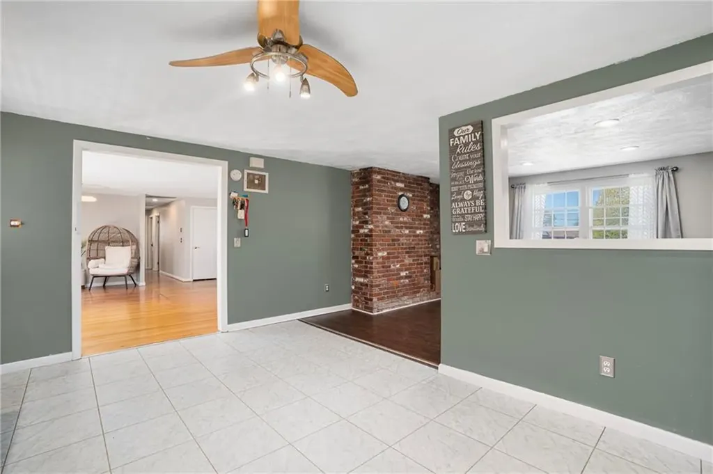 44 Quaker Drive West Warwick RI 02893