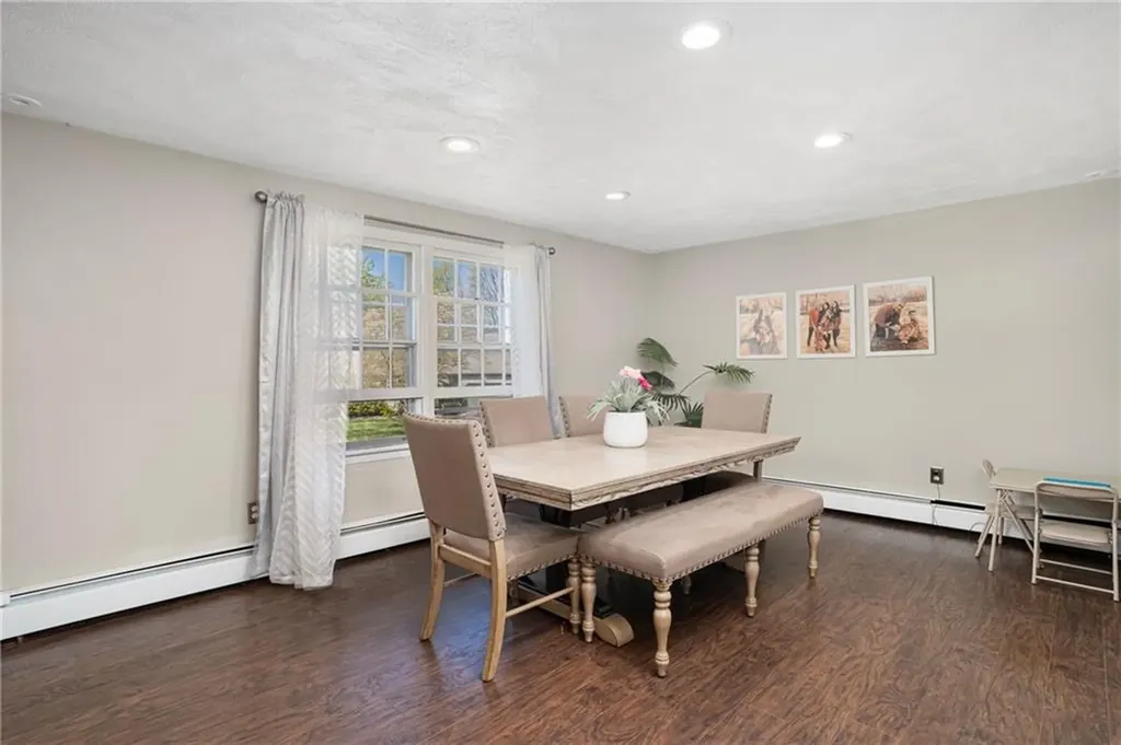 44 Quaker Drive West Warwick RI 02893