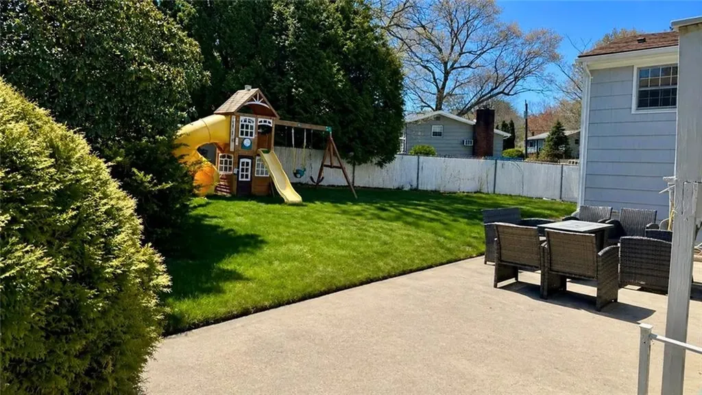 44 Quaker Drive West Warwick RI 02893