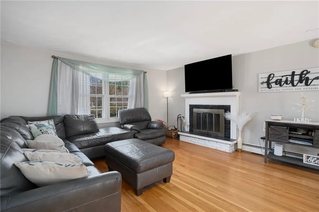 44 Quaker Drive West Warwick RI 02893