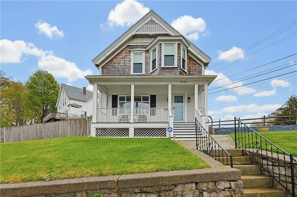 640 S Main Street Woonsocket RI 02895