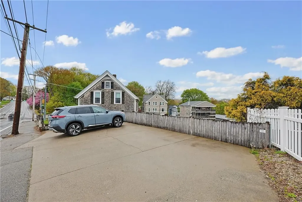640 S Main Street Woonsocket RI 02895