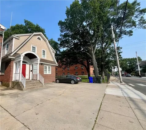 457 Douglas Avenue Providence RI 02908