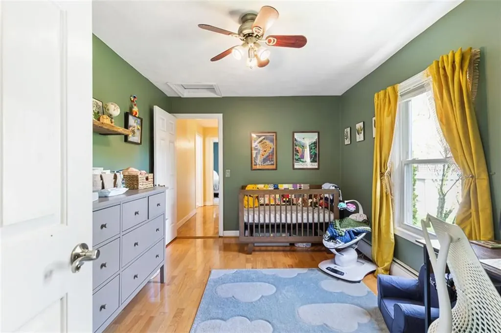 109 Pinegrove Avenue Warwick RI 02889