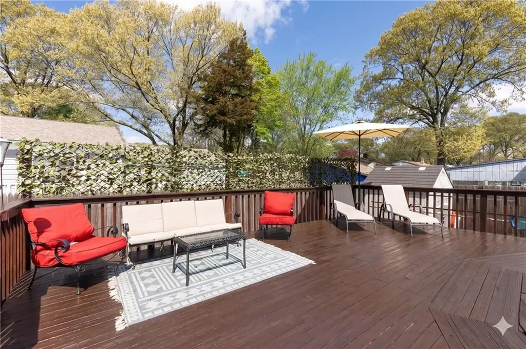 109 Pinegrove Avenue Warwick RI 02889