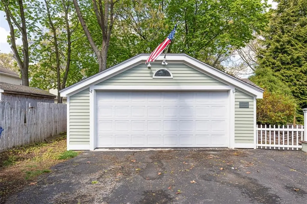 109 Pinegrove Avenue Warwick RI 02889