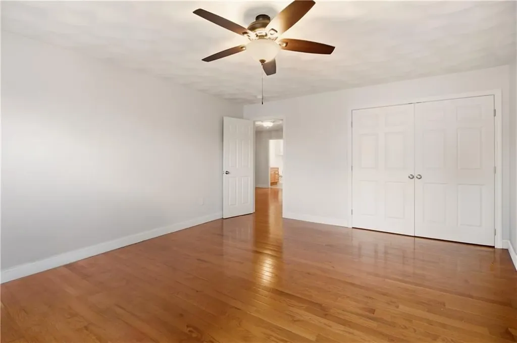 5 Village Road Warren RI 02885