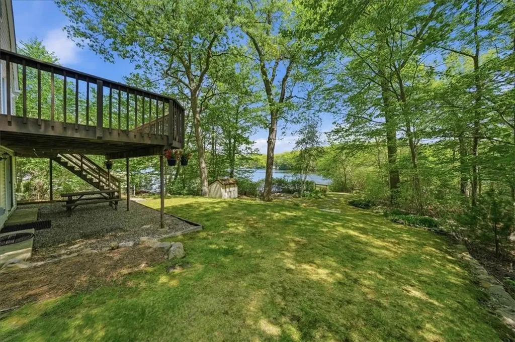 66 West Shore Drive Exeter RI 02822