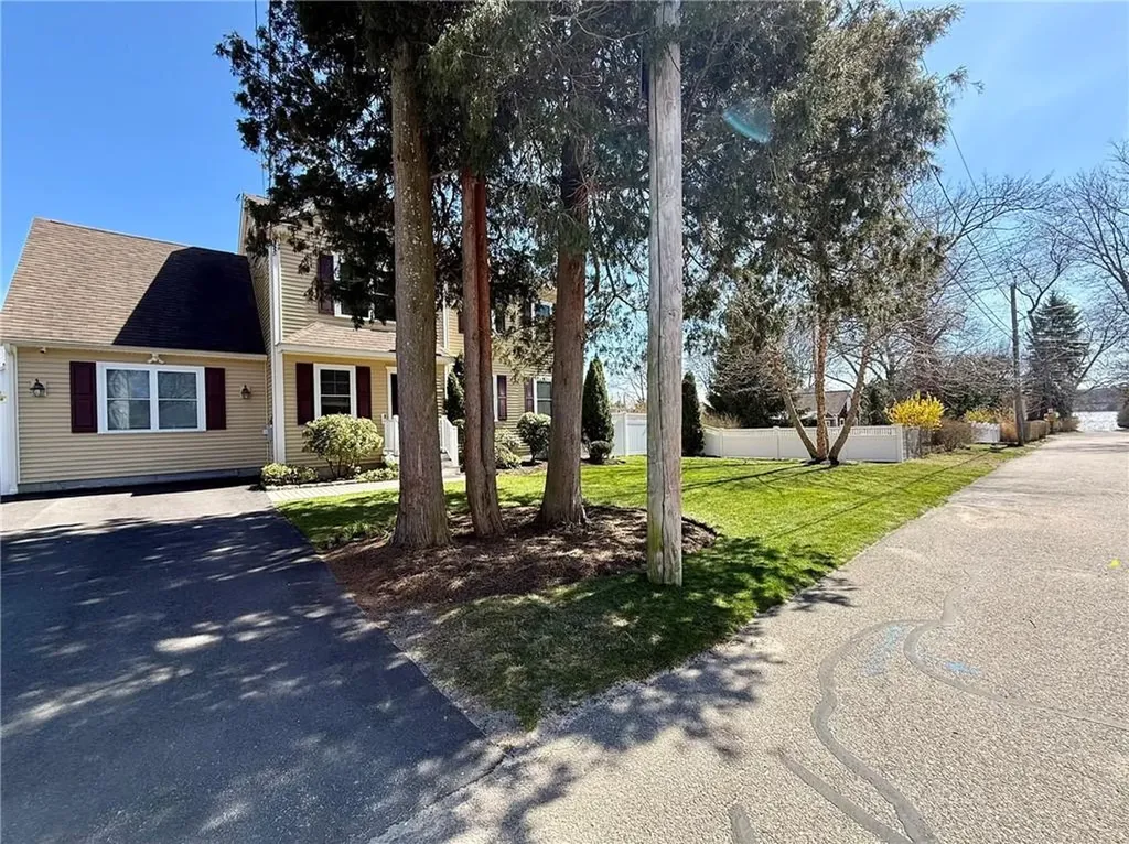 80 Preston Drive Warwick RI 02886